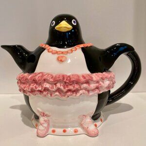 Adorable Penguin ceramic tea pot